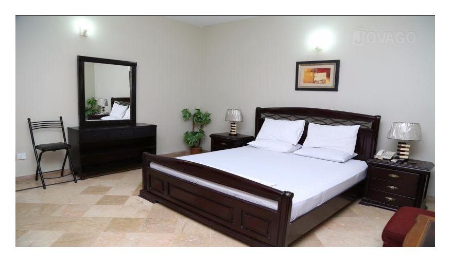 Luxury Inn Karachi Esterno foto