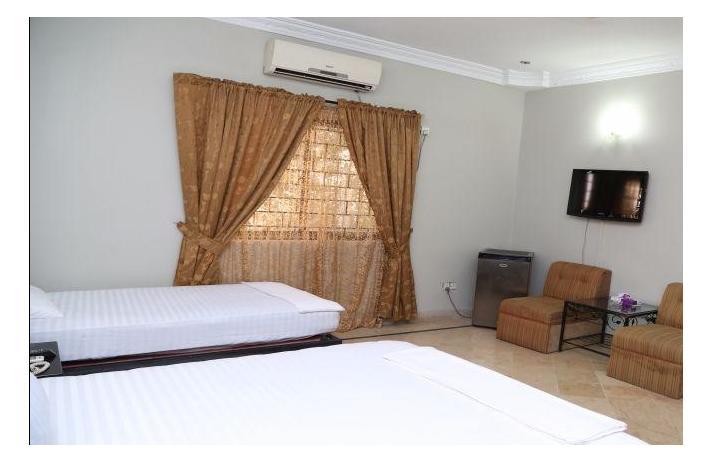 Luxury Inn Karachi Esterno foto